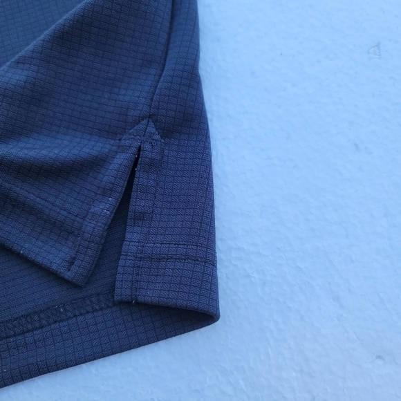 Izod Men's Golf Polo Shirt Textured Black Stretch Cool Dry Size M Medium - Picture 3 of 10